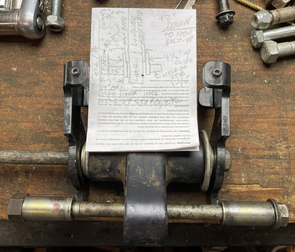 Cozy sidecar on a Triumph T-Bird triple