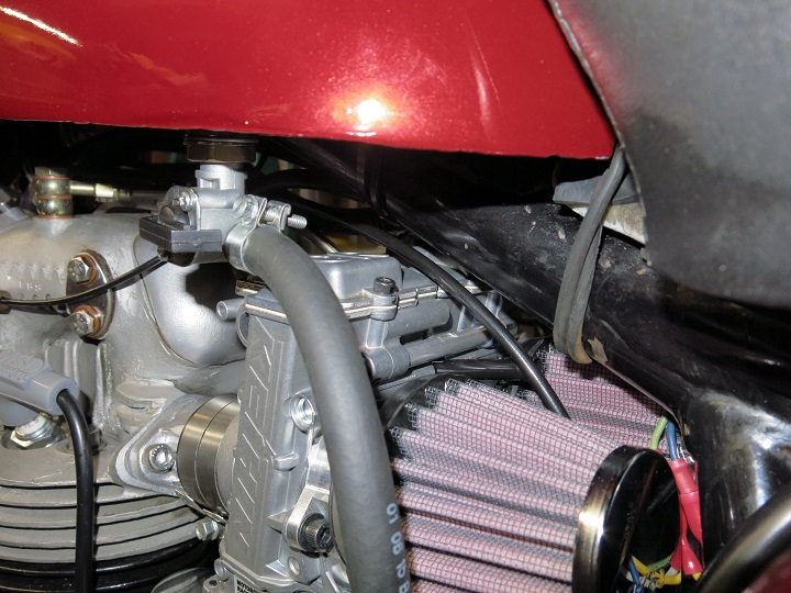 Modifying Commando intakes for CR or FCR carburetion on P11