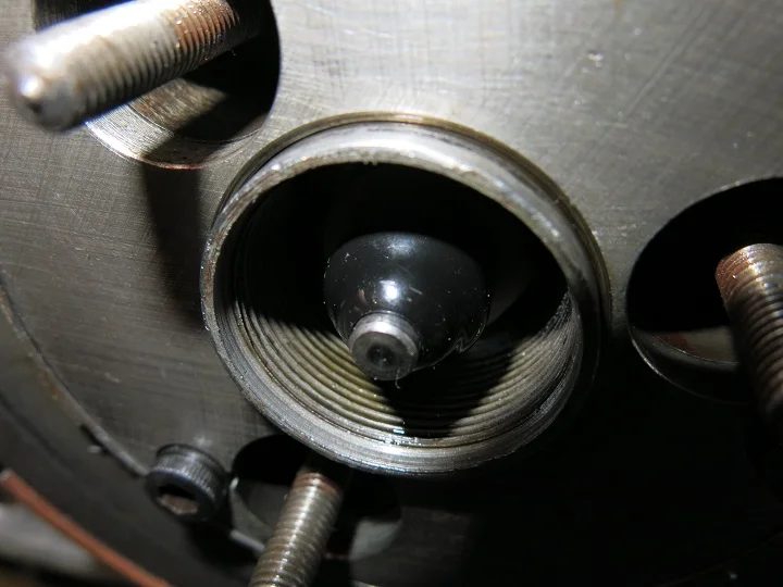 Who has successfully installed a clutch rod seal on Atlas or N15?