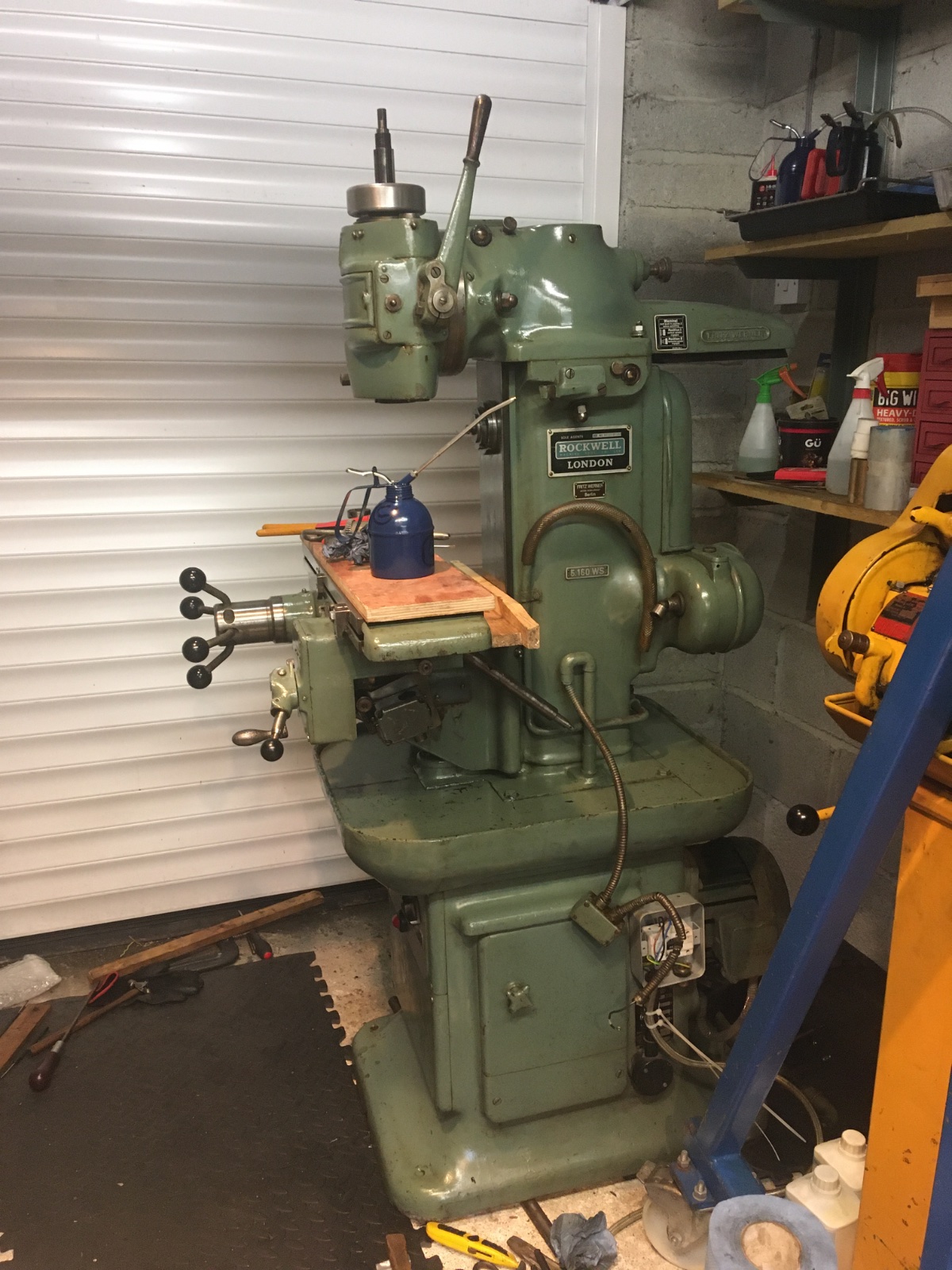 Bushing rocker spindles