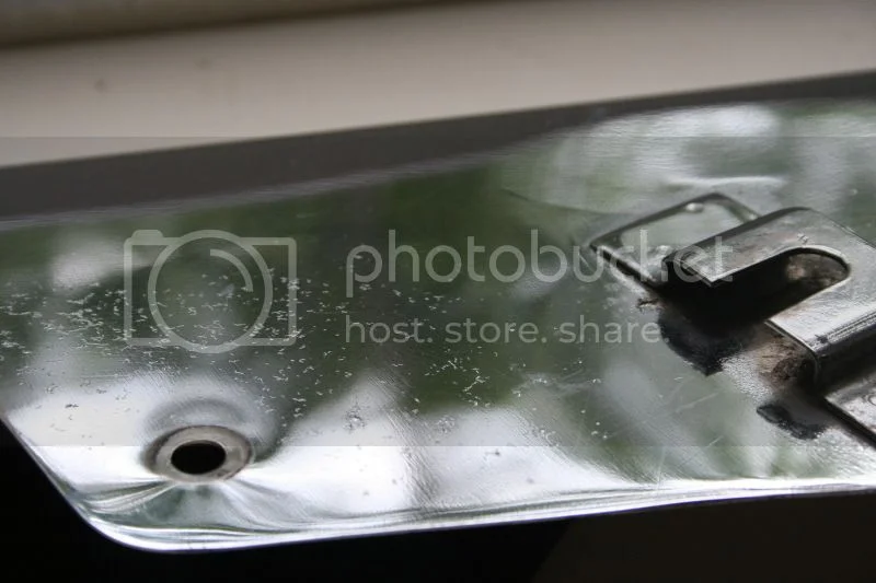 Cleaning chrome with aluminum foil