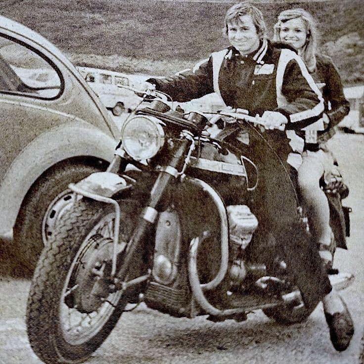 Today's hipster buzzword: "bespoke"🧚🏻‍♂️