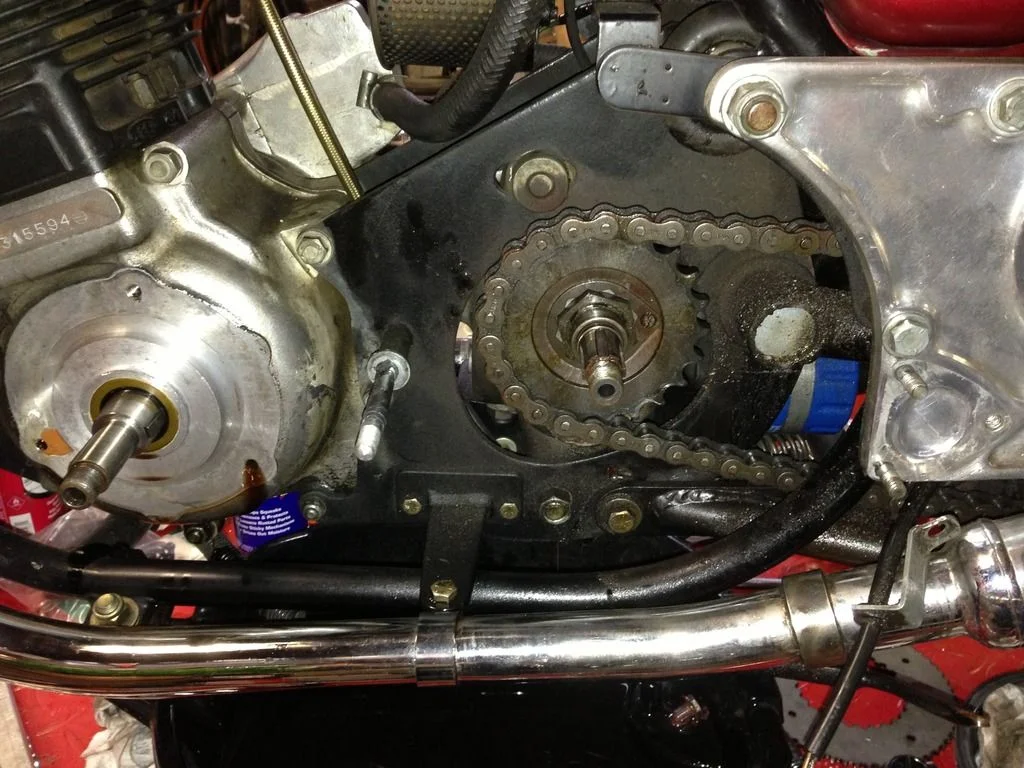 Engineering compromises leading to exhaust threads stripped (2012)