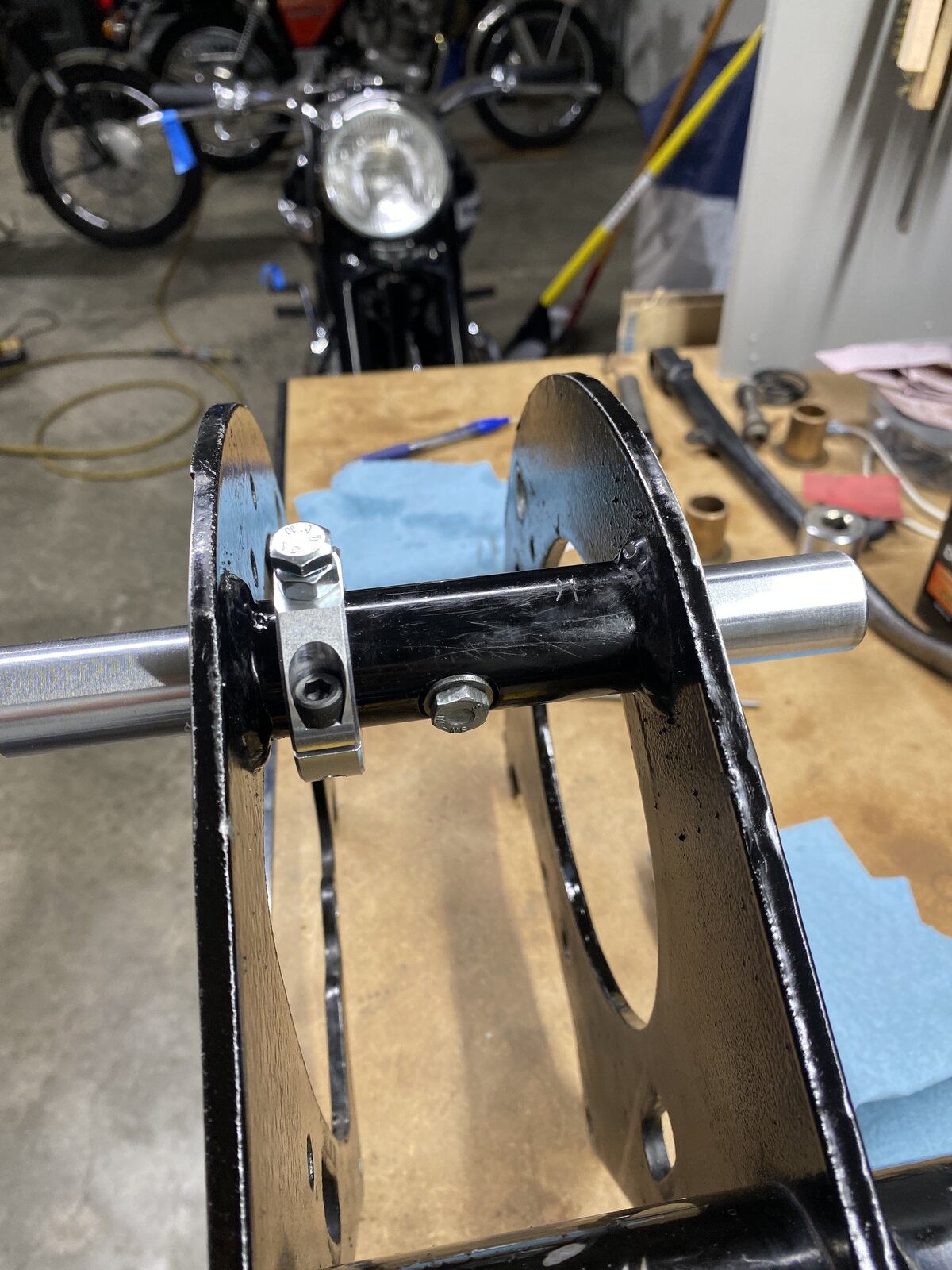 SAE 90 vs 140 for swing arm spindle