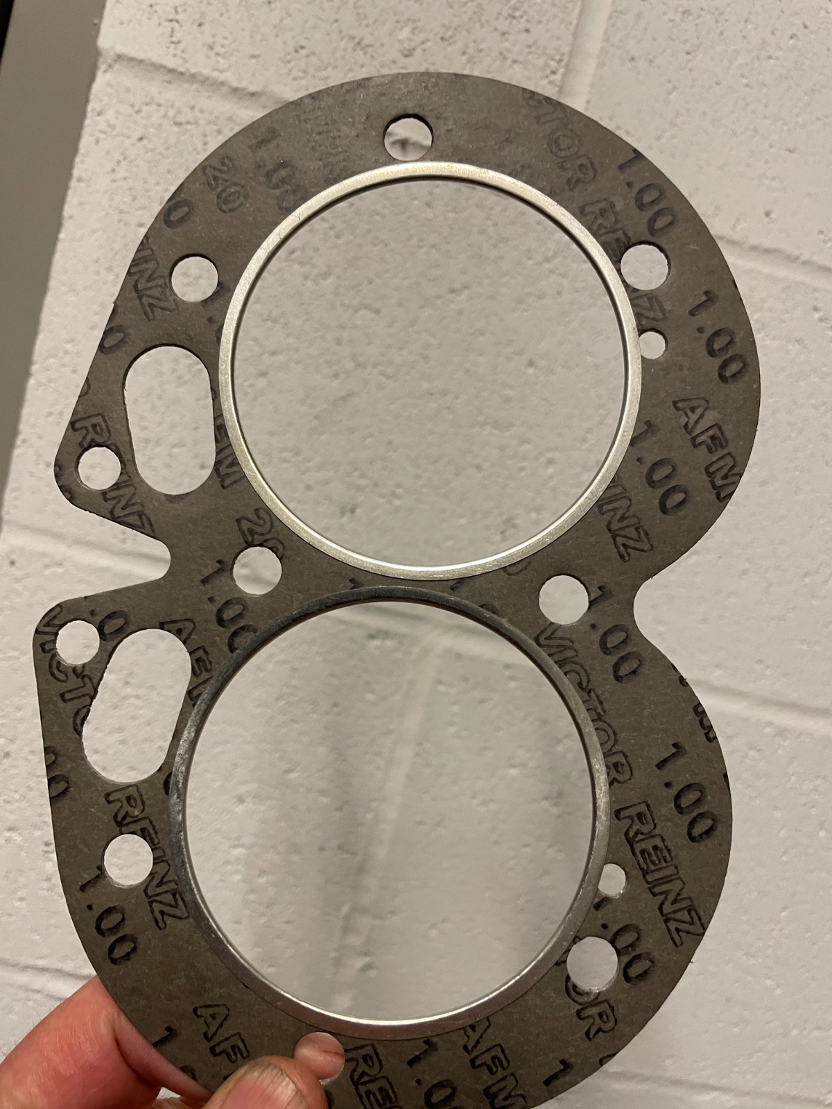 is there a right side up to install this head gasket? Thanks!