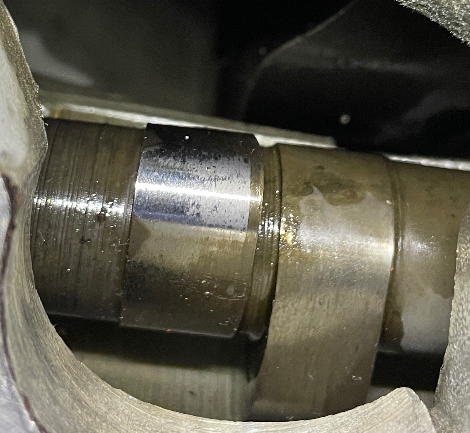 Can you look at photos of my cam lobes and tell me if they are ok? Thanks