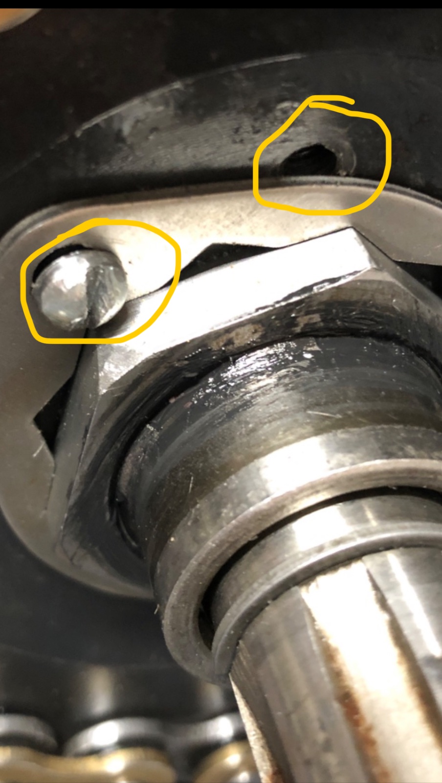 Head installed on the bench, then motor into the frame.... It can be done