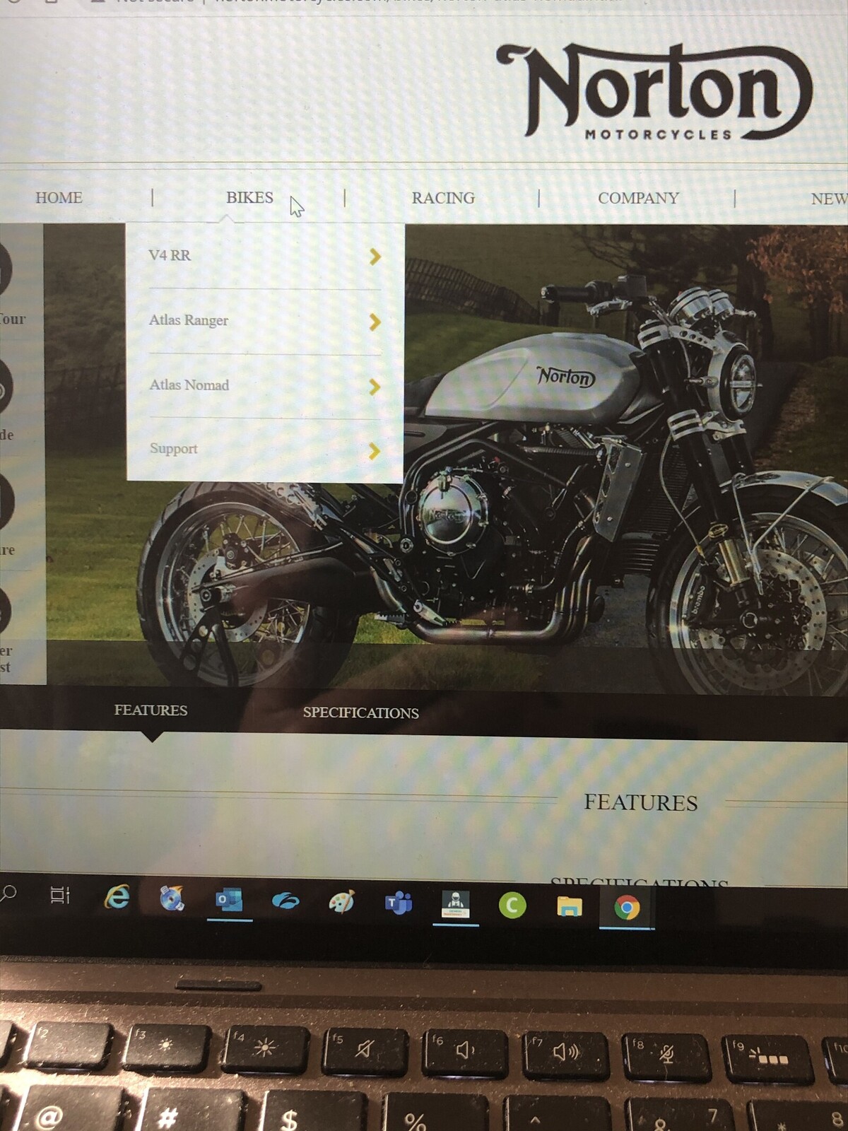 Norton UK Website drop 961 , Variants and Superlight from Bike listing