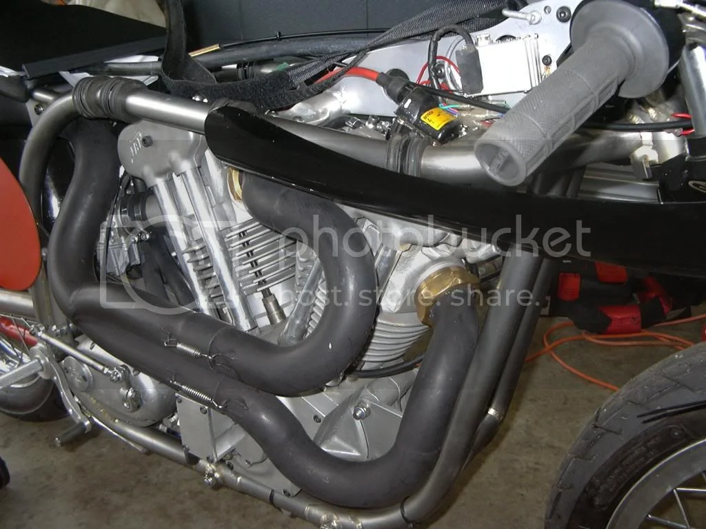 Irving-Vincent - Anachronistic Trackday Missile