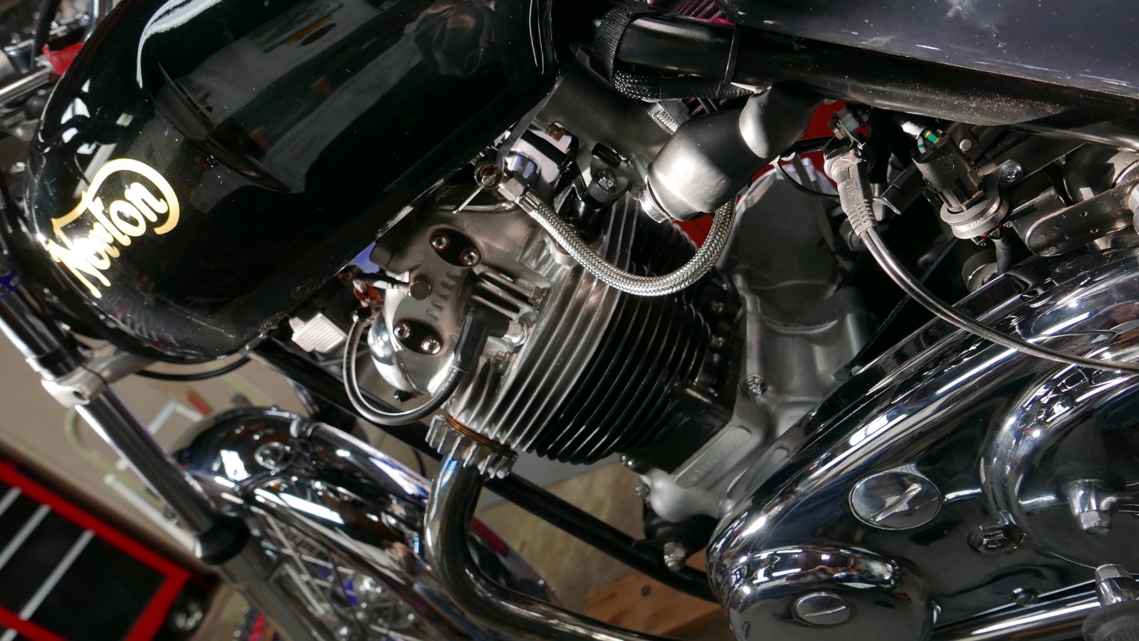 Pictures of your Norton Commandos