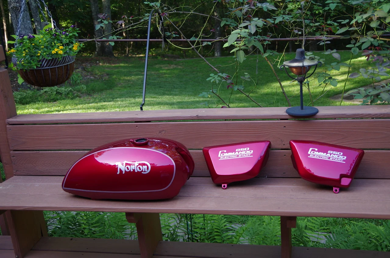 Pictures of your Norton Commandos