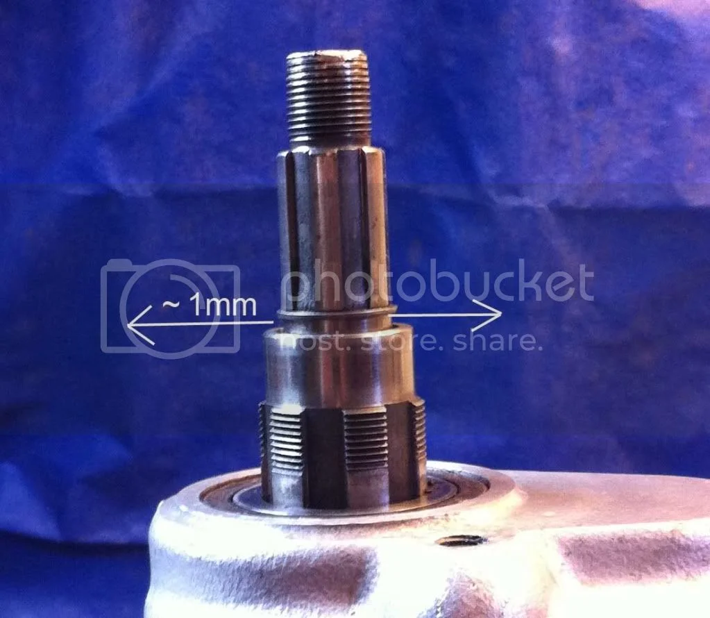 Gear box Main shaft play (2011)