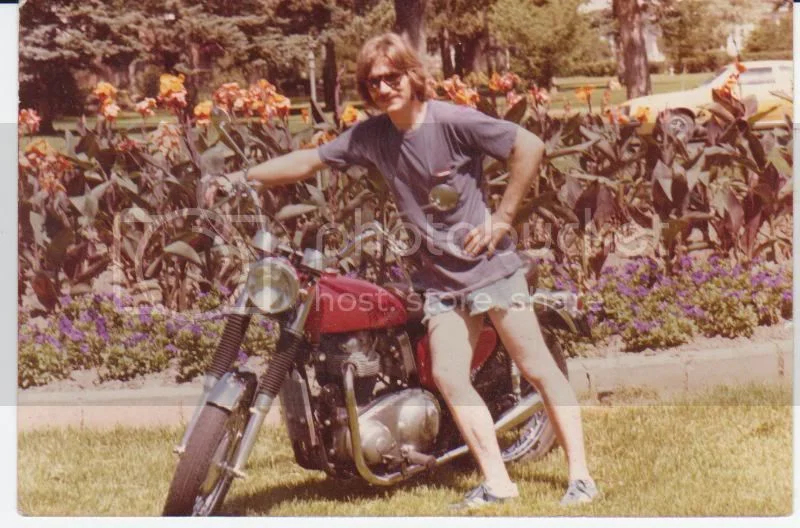 Pictures of your Norton Commandos