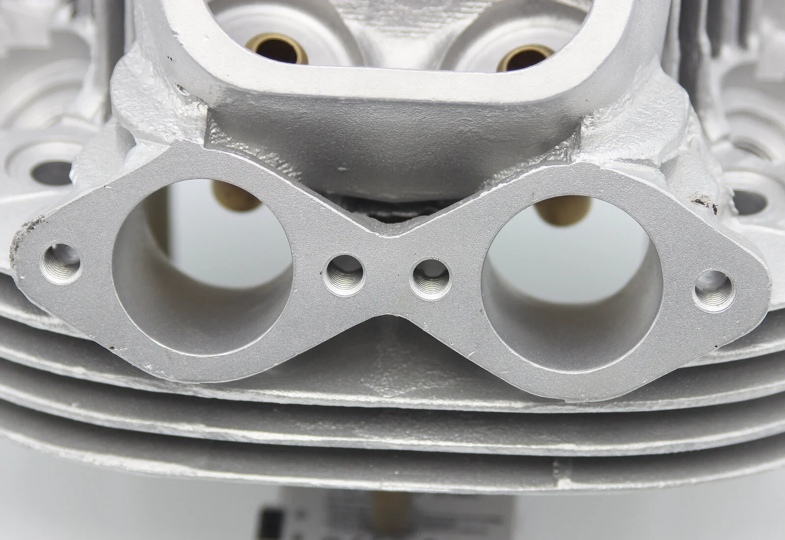 Norton Dunstall 810 head, NOS question. Is this head considered NOS?