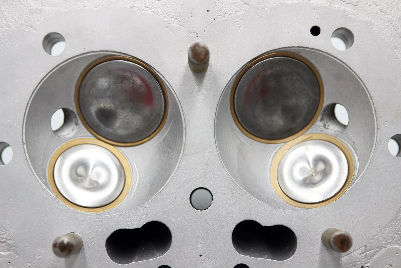 Norton Dunstall 810 head, NOS question. Is this head considered NOS?