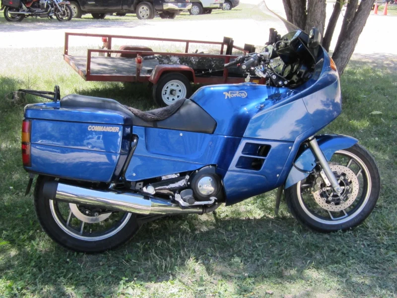 Blue Commander, anyone seen this one ?