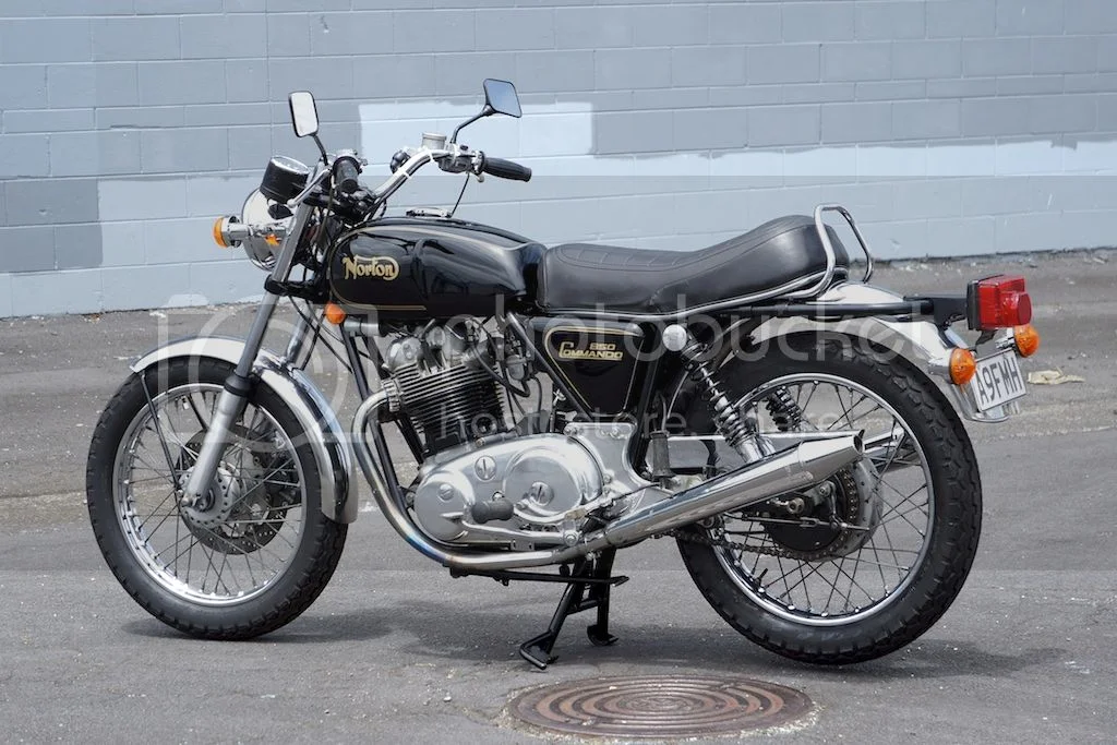 Pictures of your Norton Commandos