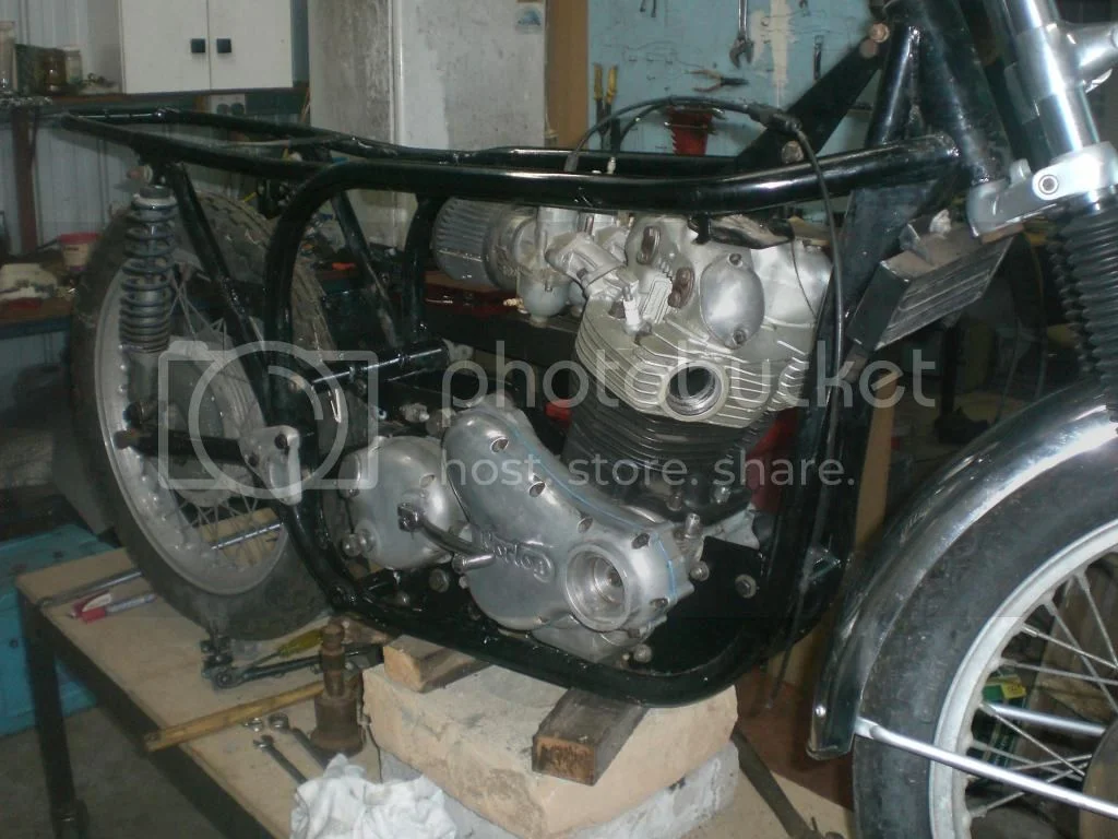 Engine and Gearbox mounting plates for C'do engine in F'bed (2012)