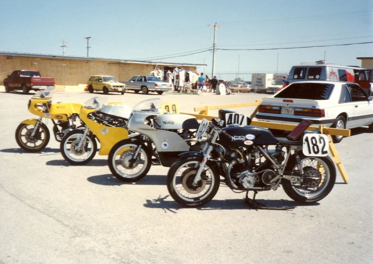 Racing monoshock frame