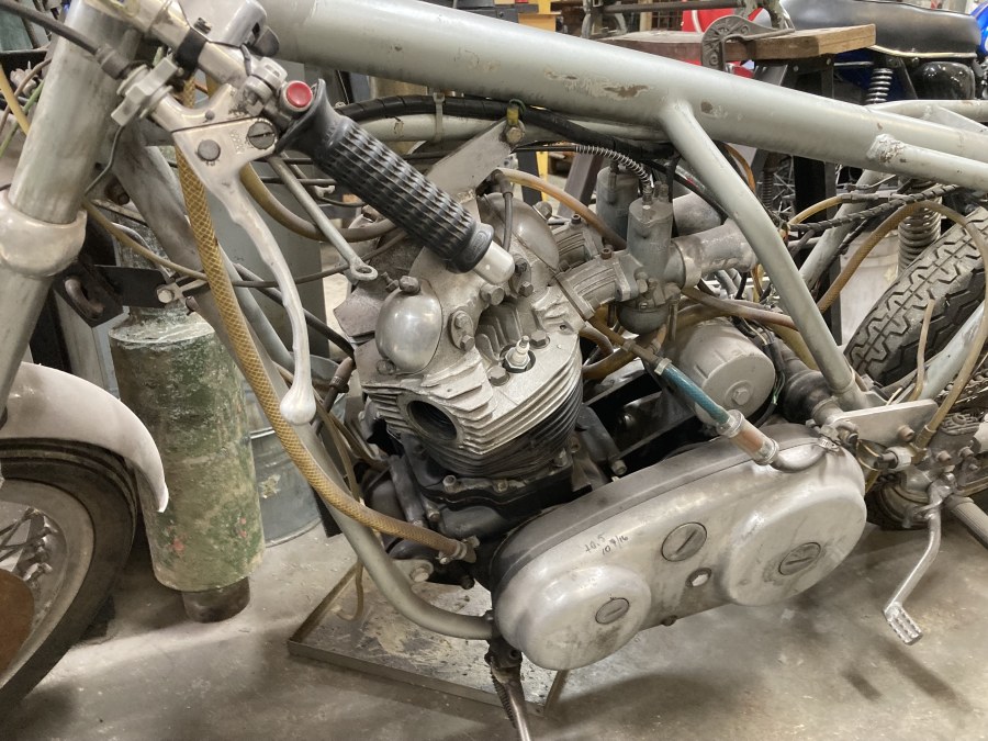 Oil in frame Mk III Norton