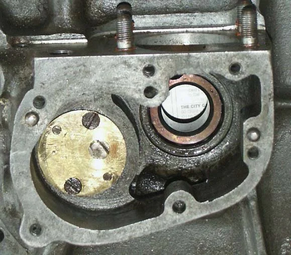 Oil pump on a Manx