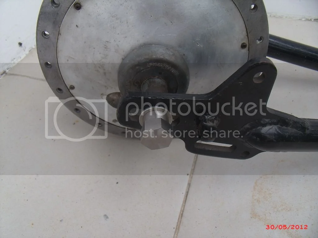 one piece rear axle (2012)