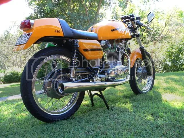 Ducati 450 Desmo rebuild