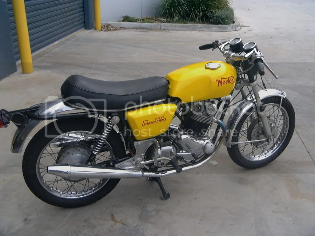 Looking for possible Ex Calif 750 Roadster owner