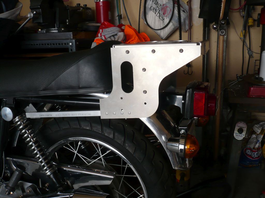 mounting rack for Givi topbox