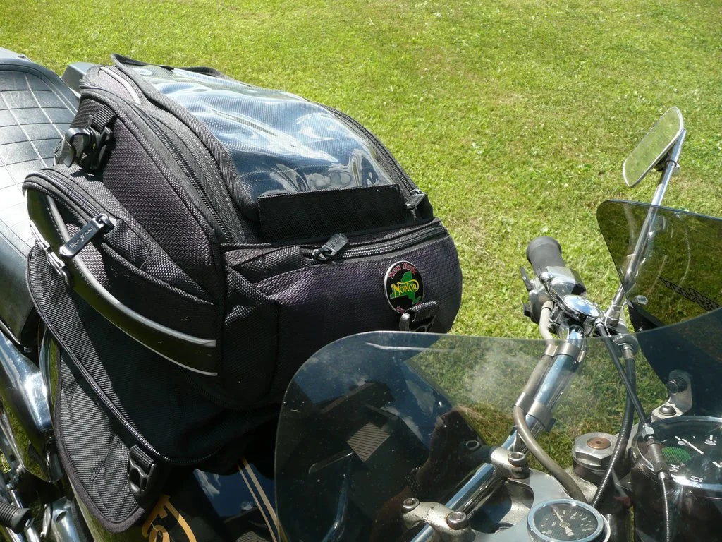 Choosing your Tankbag Choosing your Tankbag