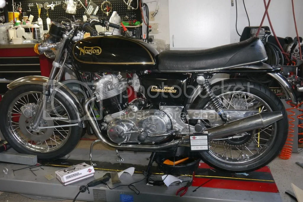 1975 Norton 850 Restore