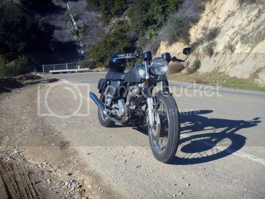 Pictures of your Norton Commandos