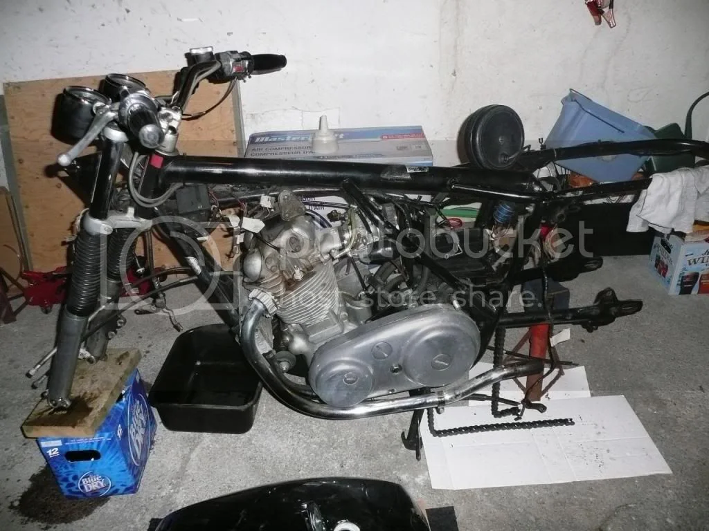 Pictures of your Norton Commandos