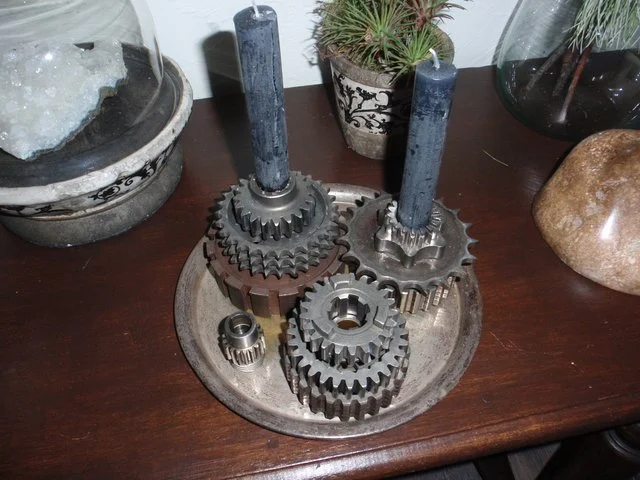 Expensive pen holder