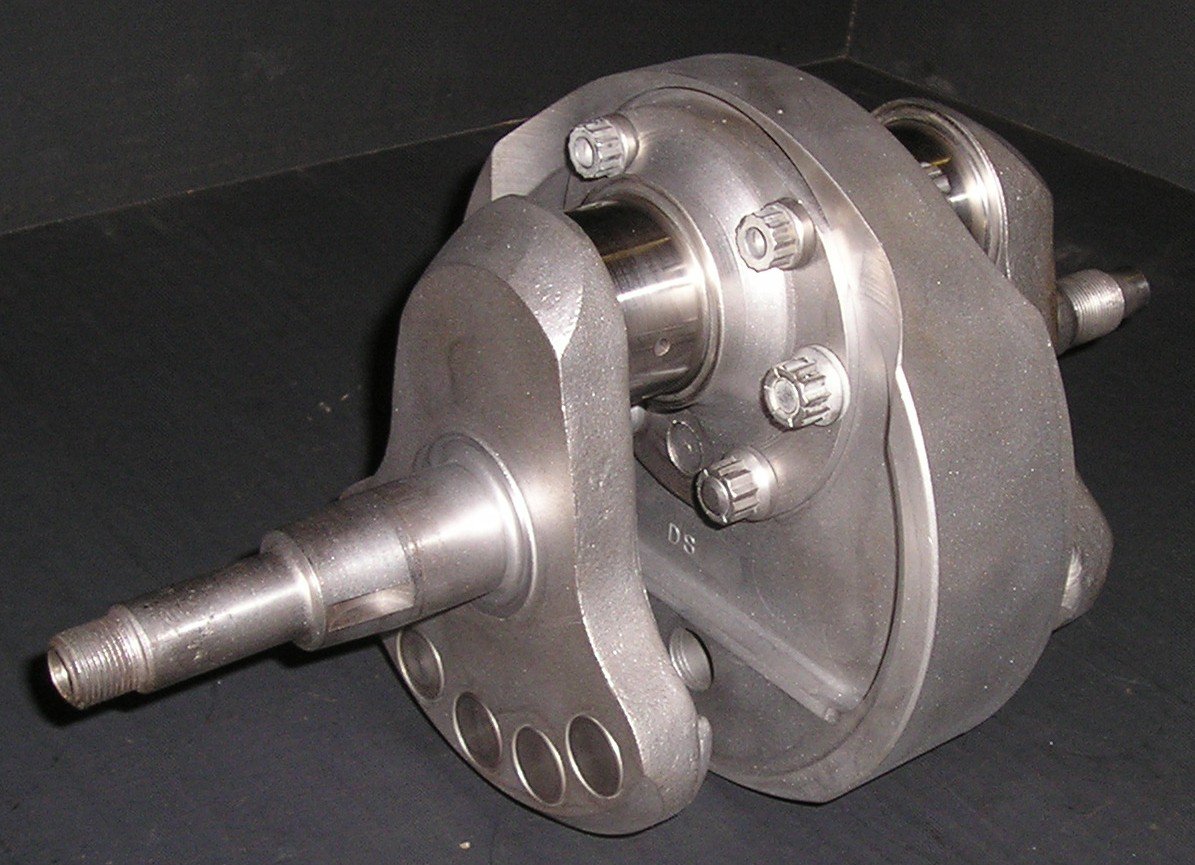 Crank pin oil holes