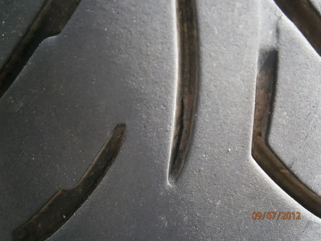 Keep an eye on the Avon RoadRiders tread seperation