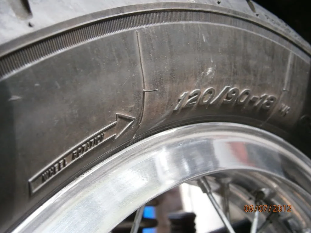 Keep an eye on the Avon RoadRiders tread seperation