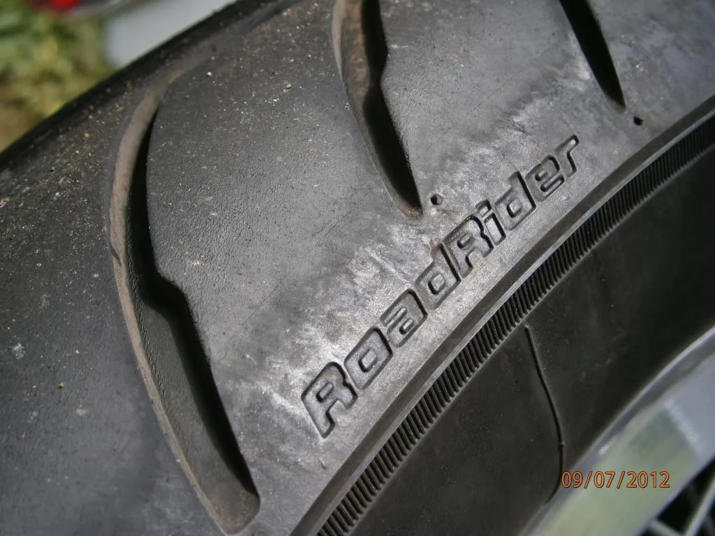 Keep an eye on the Avon RoadRiders tread seperation