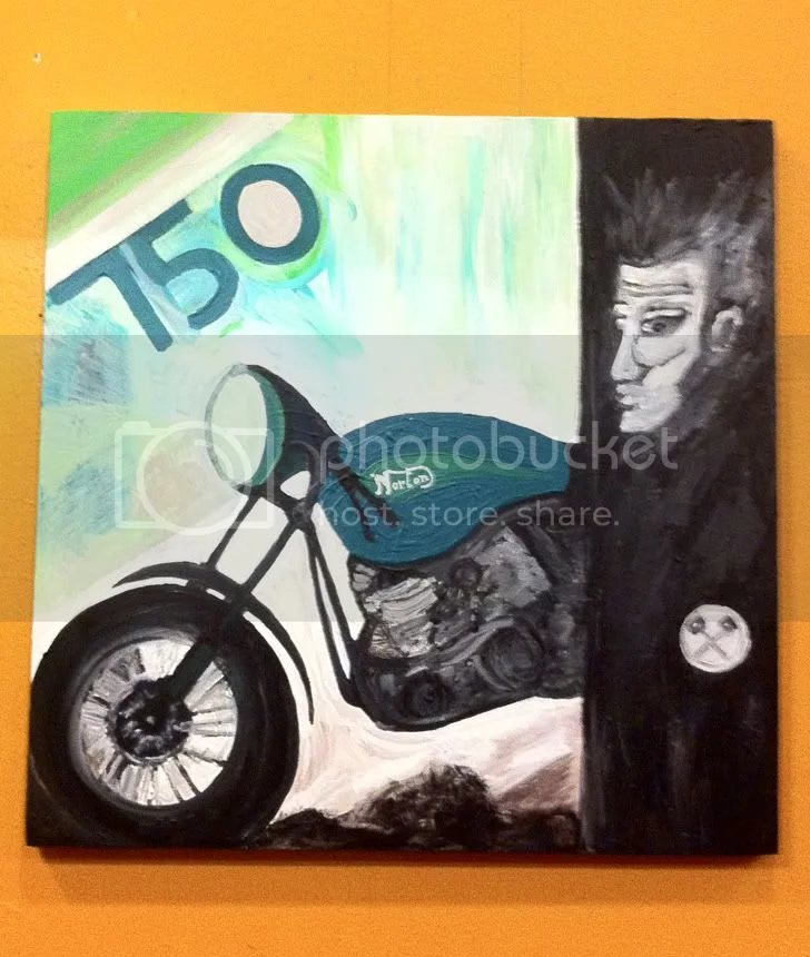 Pictures of your Norton Commandos