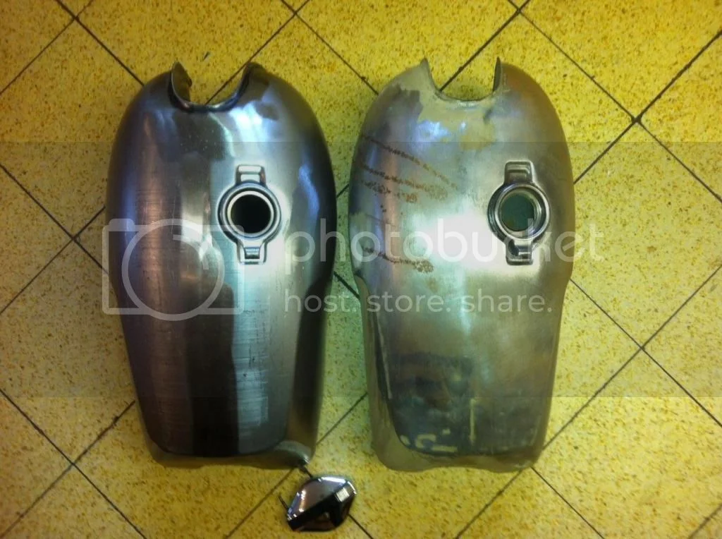 Andover Roadster Tanks