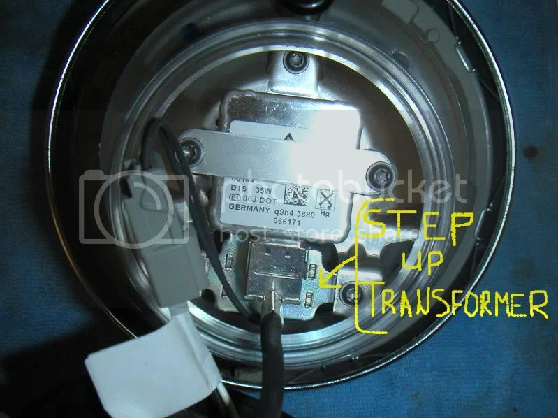 Easy install HID headlight Access Norton