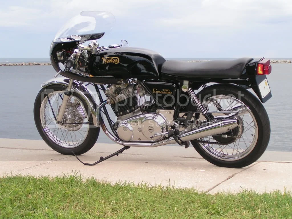 Twin Amals or Single Mikuni?