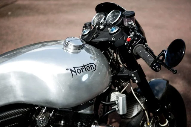Pictures of your Norton 961