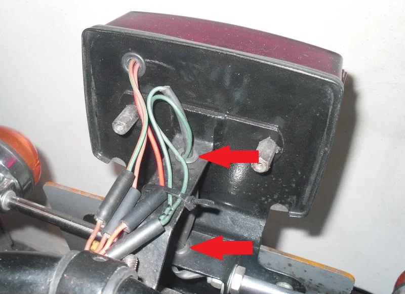 850 mk2 rear mudguard and light assembly