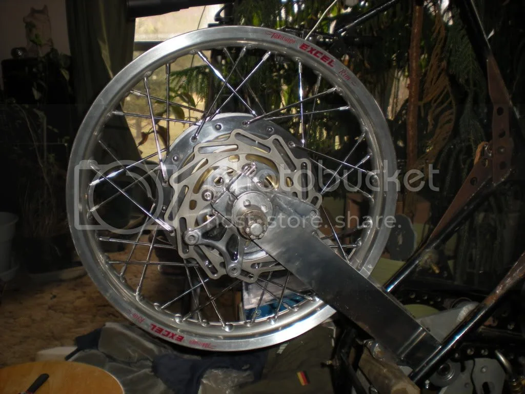 Rear Wheel '72 Commando