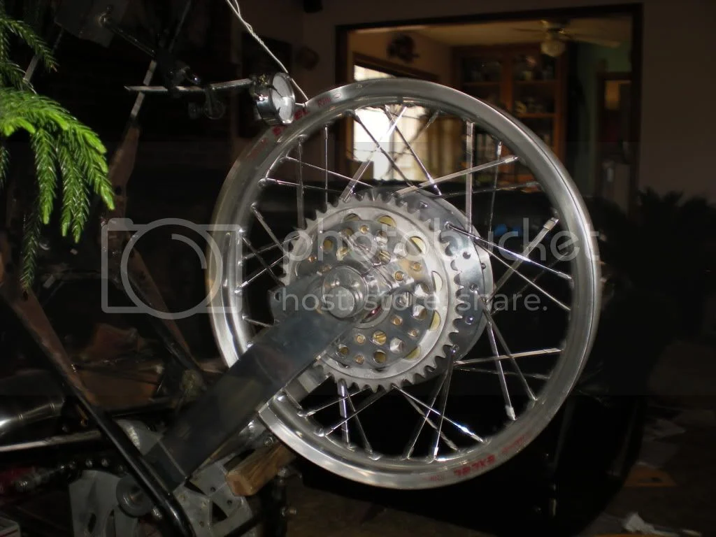 Rear Wheel '72 Commando