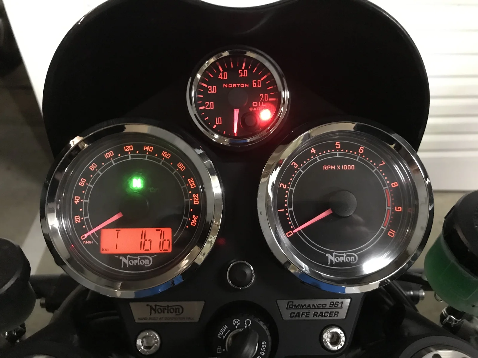 961 Oil Pressure Gauge
