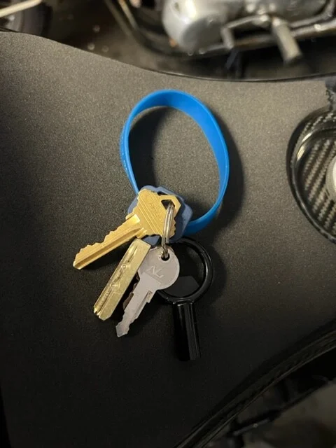 On the road Dominator 961 Tail Removal