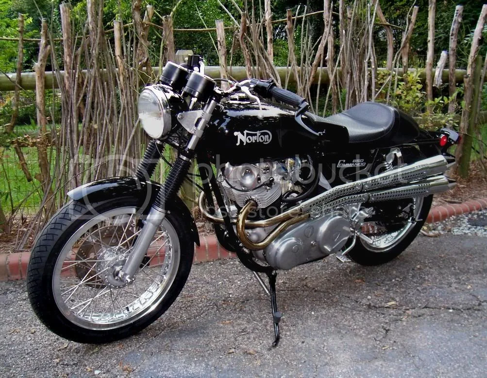 Pictures of black rear fender and chain guard please.