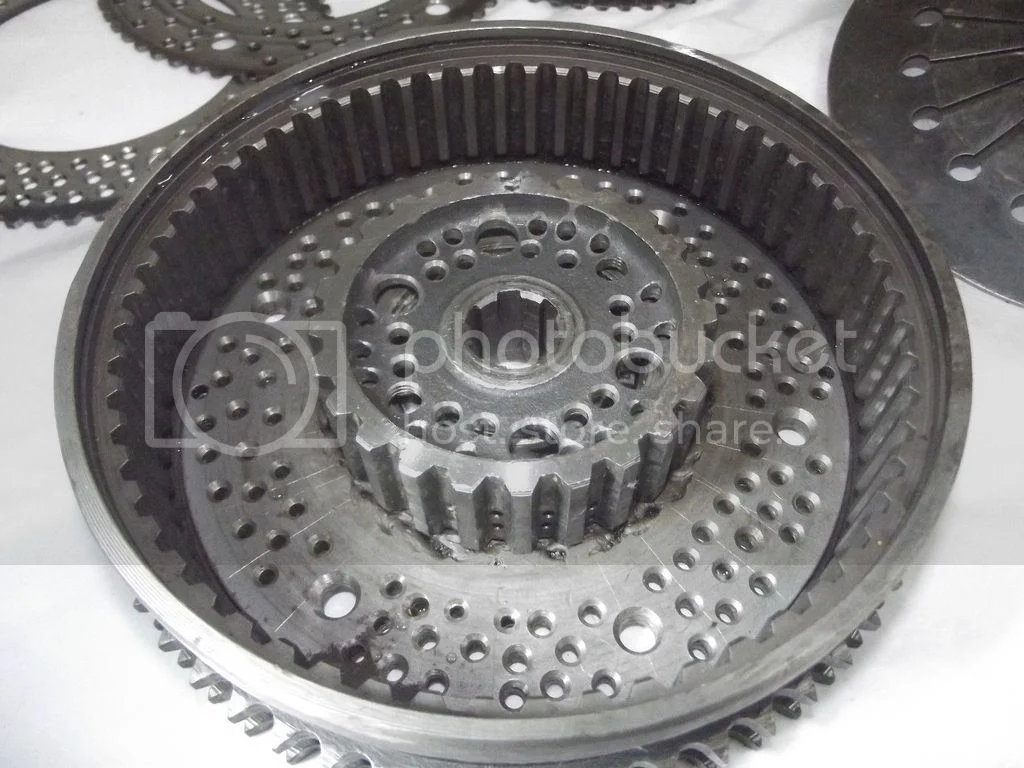 Hobot's clutch basket.